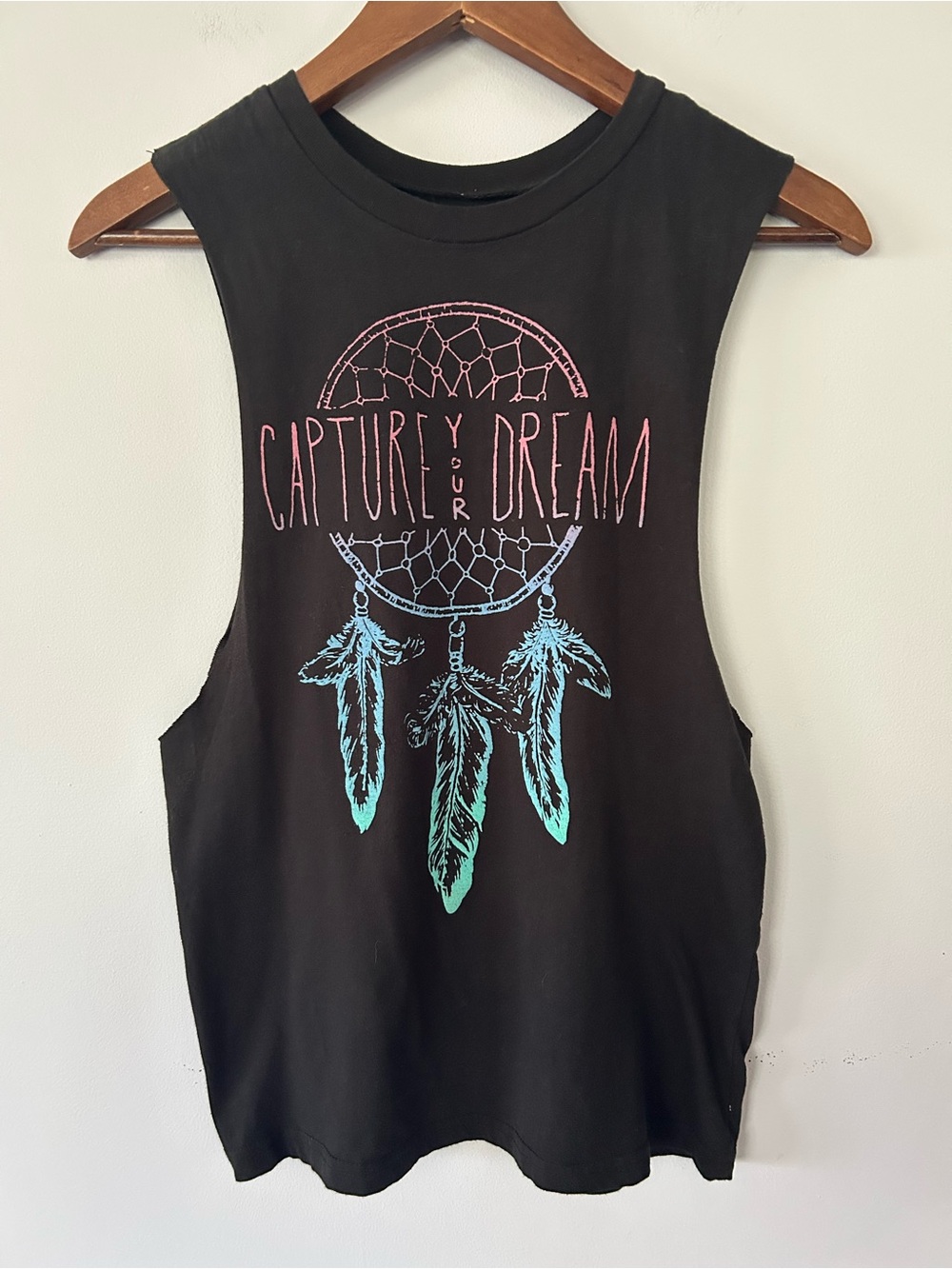 Boho Dreamcatcher Graphic Muscle Tank | Pink & Blue Ombre Design | Empyre Sz M